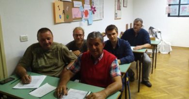 U Ogulinu održan tečaj za suce u stolnom tenisu U Ogulinu održan tečaj za suce u stolnom tenisu