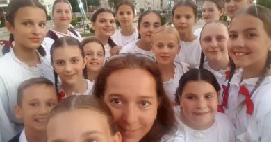 Dječji folklorni ansambl KUD-a Klek vratio se iz Makedonije Dječji folklorni ansambl KUD-a Klek vratio se iz Makedonije