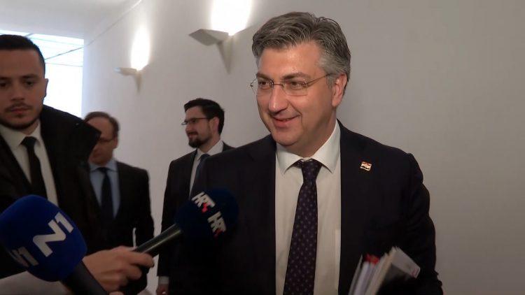 Premijer ponovno u pogonu Plenković sutra izlazi iz izolacije nalaz