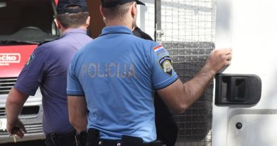 Iz prometa isključili 28 vozača zbog vožnje pod utjecajem alkohola, te utvrdili 53 prekršaja nepropisne brzine kretanja Iz prometa isključili 28 vozača zbog vožnje pod utjecajem alkohola, te utvrdili 53 prekršaja nepropisne brzine kretanja