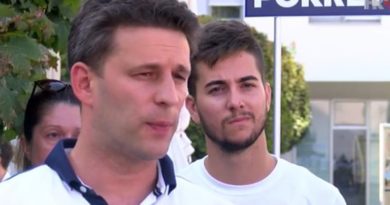 ‘Prepuštam lelujavim političkim personama da se sami prepiru sa svojim savjetnicima’ ‘Prepuštam lelujavim političkim personama da se sami prepiru sa svojim savjetnicima’