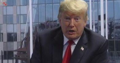 Žestoki udar na Trumpa zbog rasizma Žestoki udar na Trumpa zbog rasizma