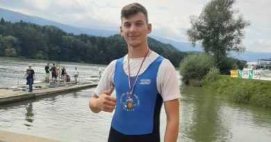 Brončana medalja našeg veslača Davora Poljančića Brončana medalja našeg veslača Davora Poljančića