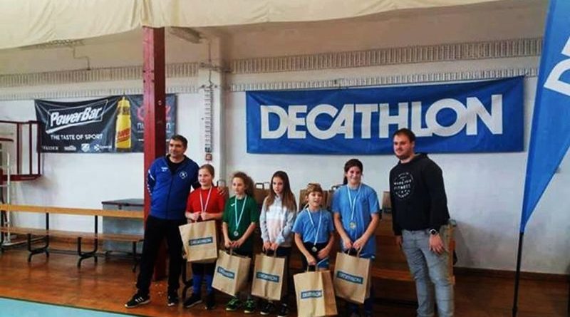 Djevojčice ŽRK Ogulina dana su sudjelovale na DECATHLON KUPU Kozala – mini rukomet Djevojčice ŽRK Ogulina dana su sudjelovale na DECATHLON KUPU Kozala – mini rukomet