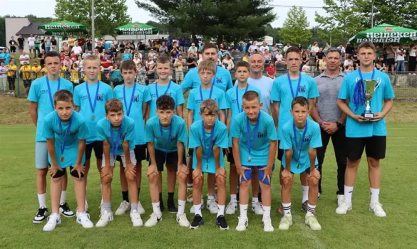 nk ogl-mlađi pioniri